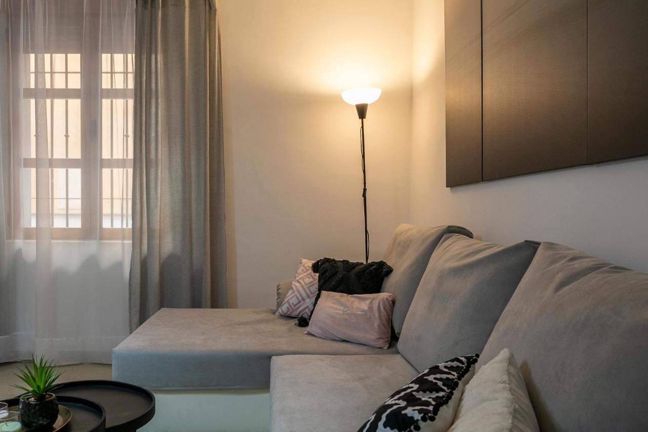 Apartamento Para Vivir Granada Con Parking Exterior photo