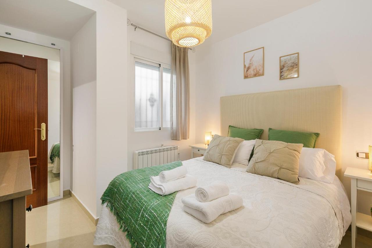 Apartamento Para Vivir Granada Con Parking Exterior photo
