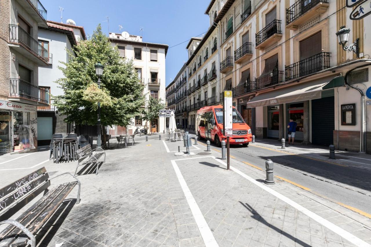 Apartamento Para Vivir Granada Con Parking Exterior photo