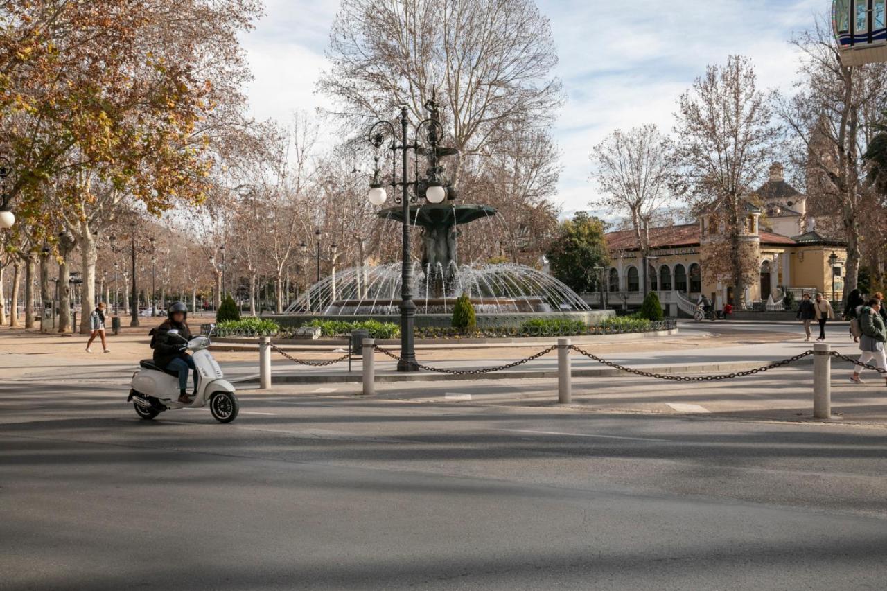 Apartamento Para Vivir Granada Con Parking Exterior photo